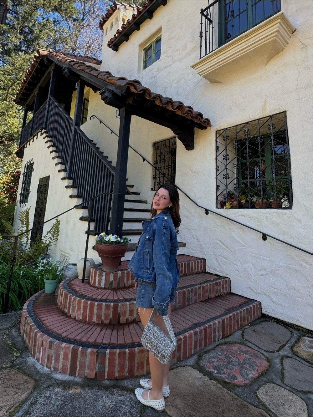 Meet your Posher, Carolina